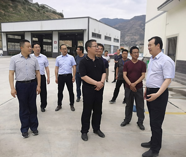 隴南市委常委、組織部部長楊郃調(diào)研指導(dǎo)市龍江城鄉(xiāng)發(fā)展集團公司黨建工作