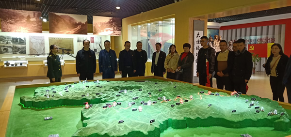 市龍江集團(tuán)開(kāi)展“不忘初心、牢記使命”主題黨日活動(dòng)