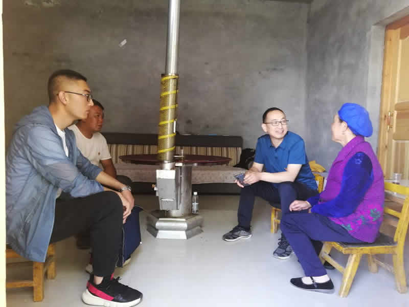 “感黨恩、憶黨史”，--市龍江城鄉(xiāng)發(fā)展集團公司開展慶祝建黨99周年主題黨日活動